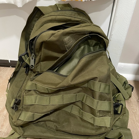 Backpack! - Picture 2 of 2